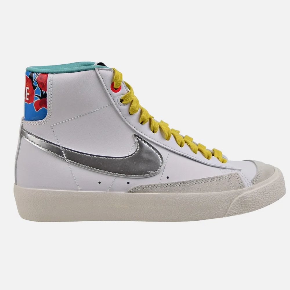 Nike Blazer Mid '77 (GS) Big Kids' Shoes White-Metallic Silver, 4Y (Women’s 5.5)